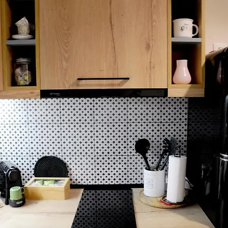 Elmar Homeliving * 볼로스